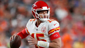 Chiefs’ Supporting Cast Steps Up After Mahomes Injury in Victory Over Broncos