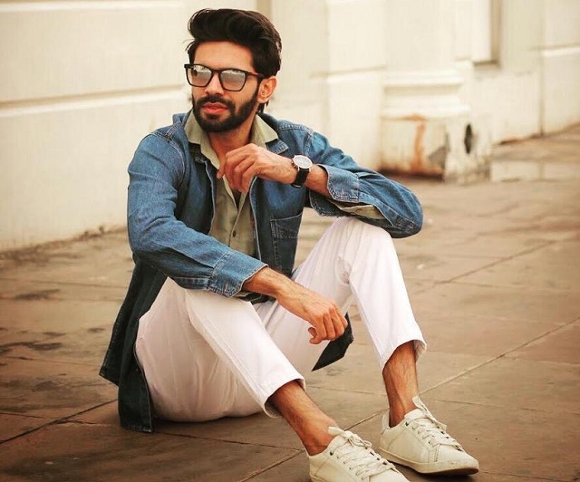 Chetan Dahiya may start his acting career from Indian Web Series