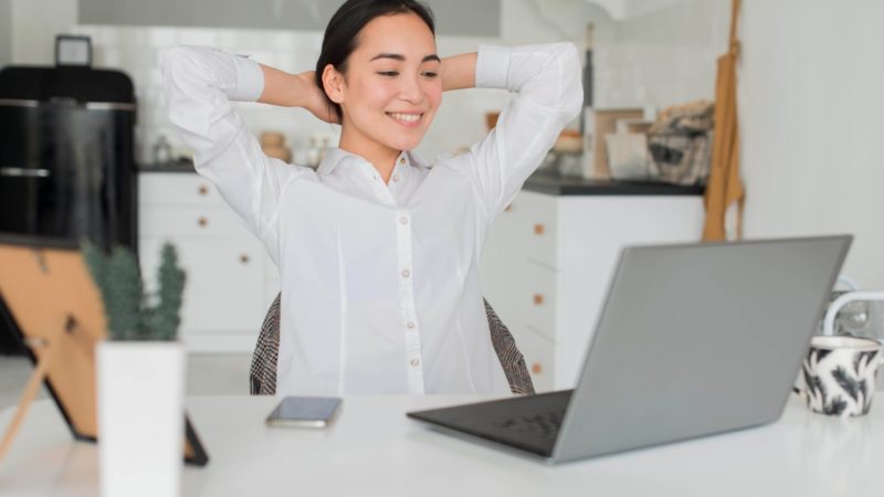 7 Healthy Tips to Work from Home