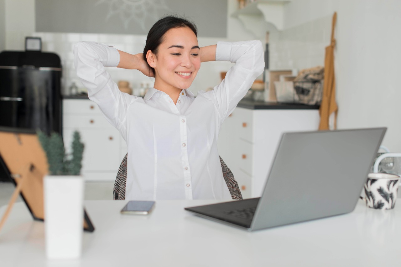 7 Healthy Tips to Work from Home