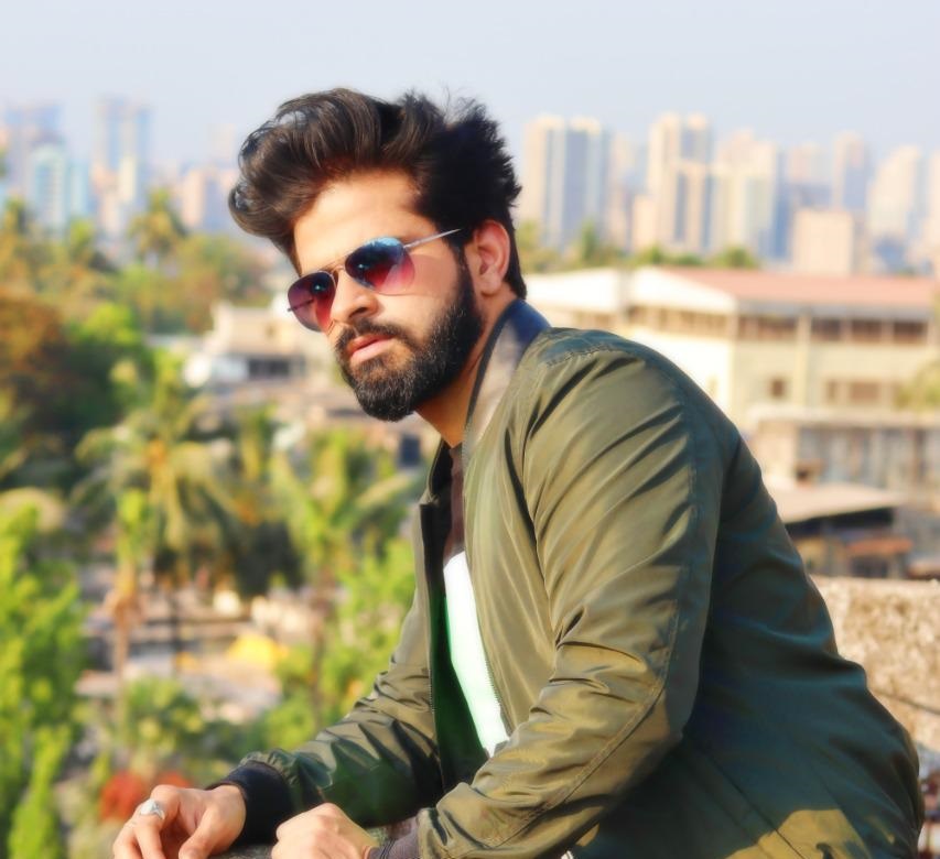 THE INTERESTING JOURNEY OF A SOCIAL WORKER, Vlogger AND A YOUTUBER: NEERAJ DUBEY