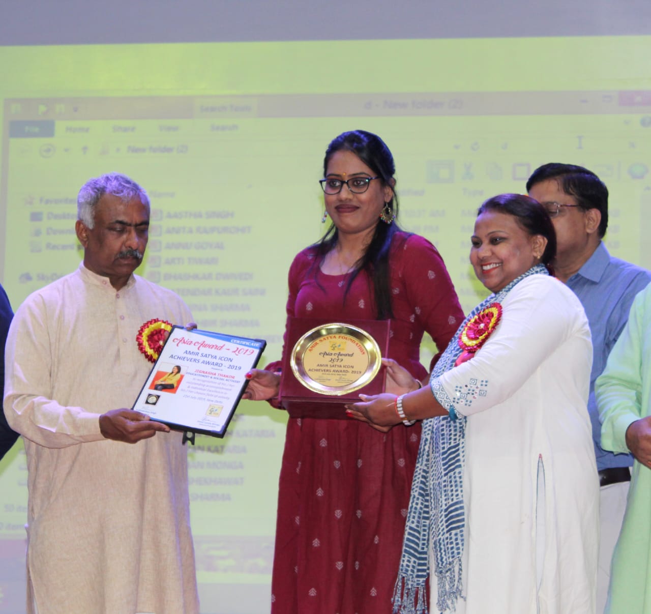 Meet social activist of Gujarat -jignasha thakor she recently got asia award for child education and women empowerment