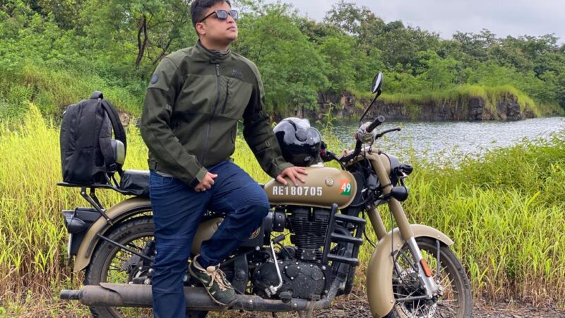 Actor Soham Pawaskar all set to perform some daredevil bike stunts in his debut film ‘Rajmudra’