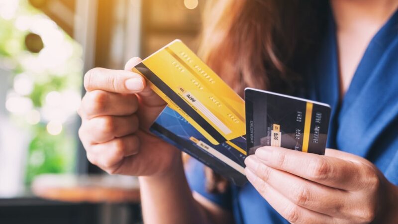 Credit Card vs Debit Card vs Prepaid Card: Select The Right Card For You