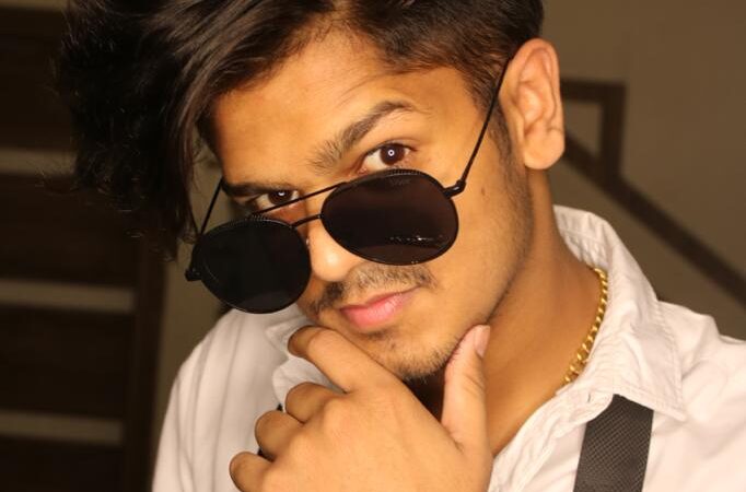 Rahul Singla, aka Avik: The next-gen modeling sensation as well as a talented personality in the world of PR.