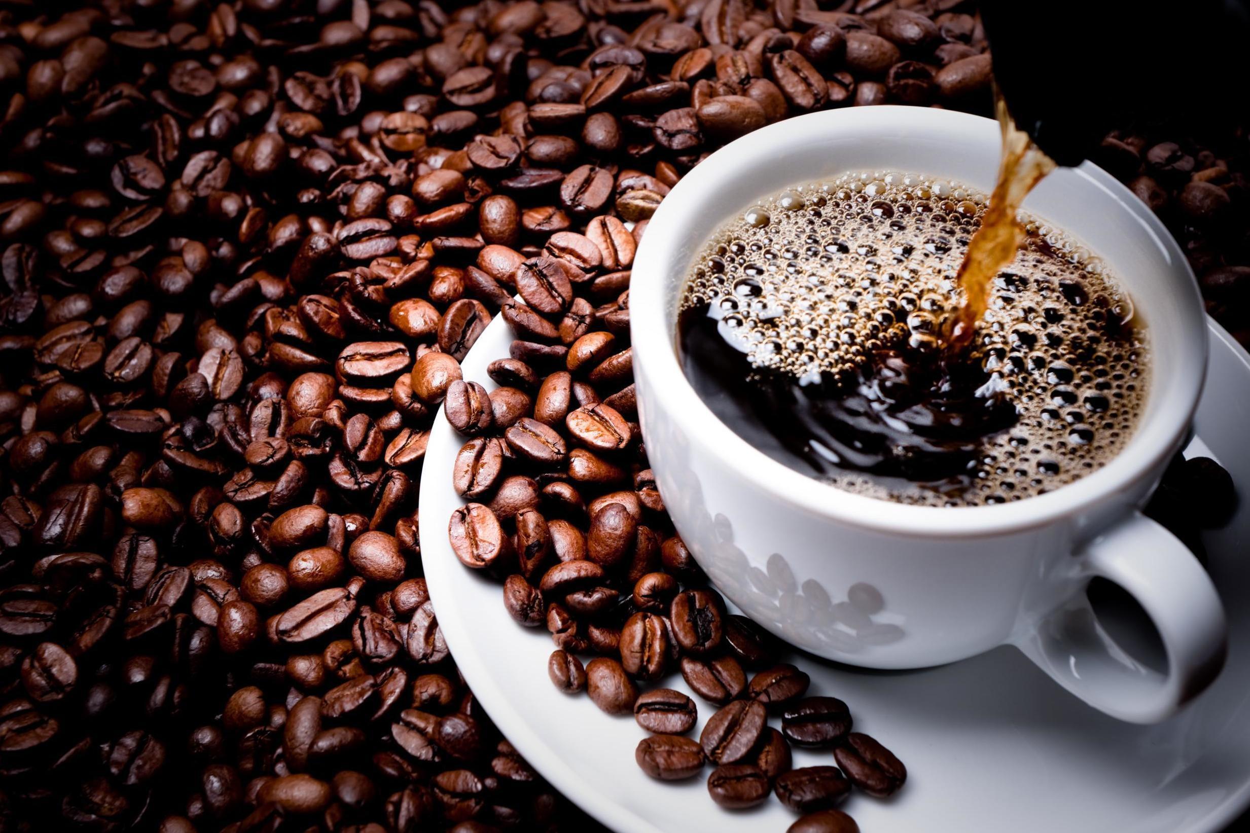 Drink coffee after breakfast for better control of metabolism