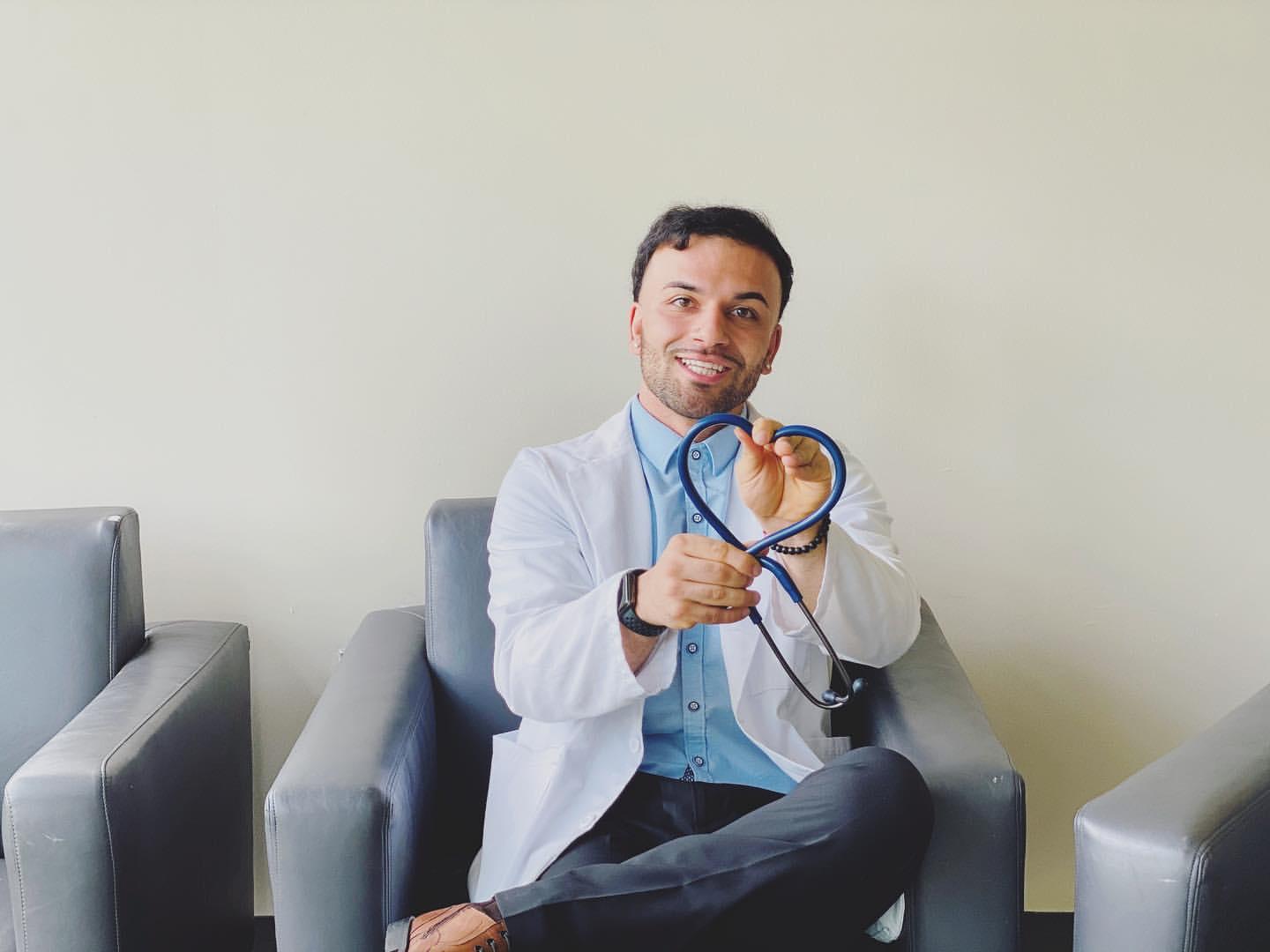 THRIVING ENTREPRENEUR SHARES HOW HE USES SOCIAL MEDIA TO ACCELERATE HIS CAREER GROWTH WHILE BEING A STUDENT STUDYING MEDICINE