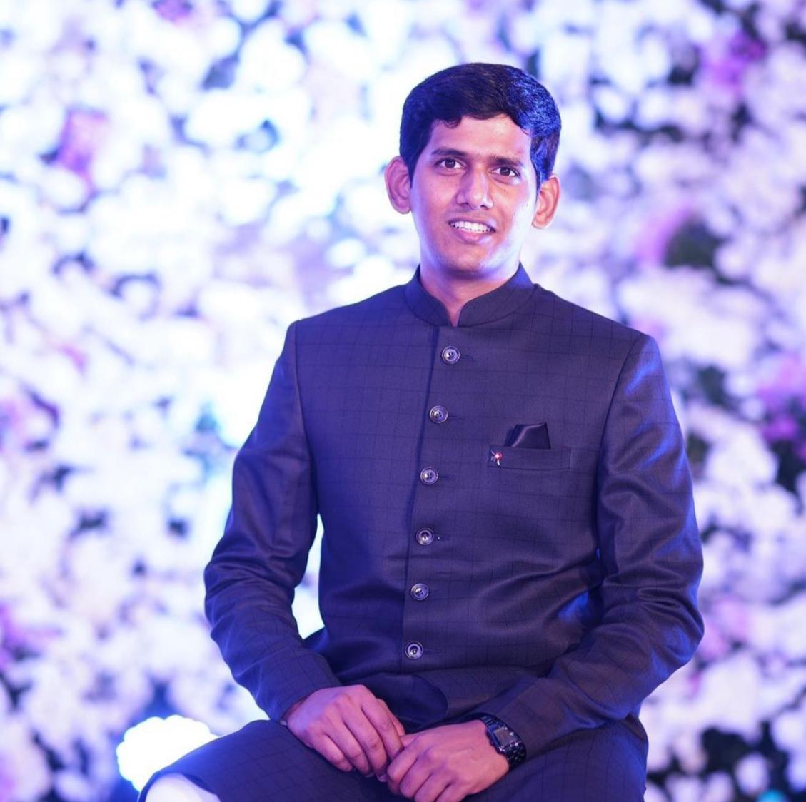 Know more about young and dynamic entrepreneur, Syed Irfanuddin of RR Group of Companies