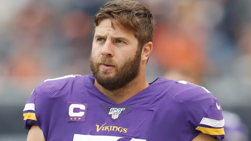 LT Riley Reiff released by Minnesota Vikings, Frees up $11.75 million on salary cap