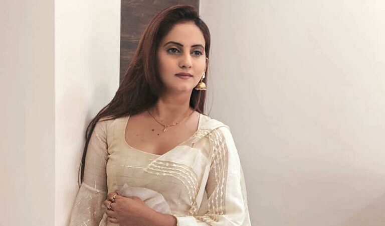 Meet Jaya thakur a talented fashion model