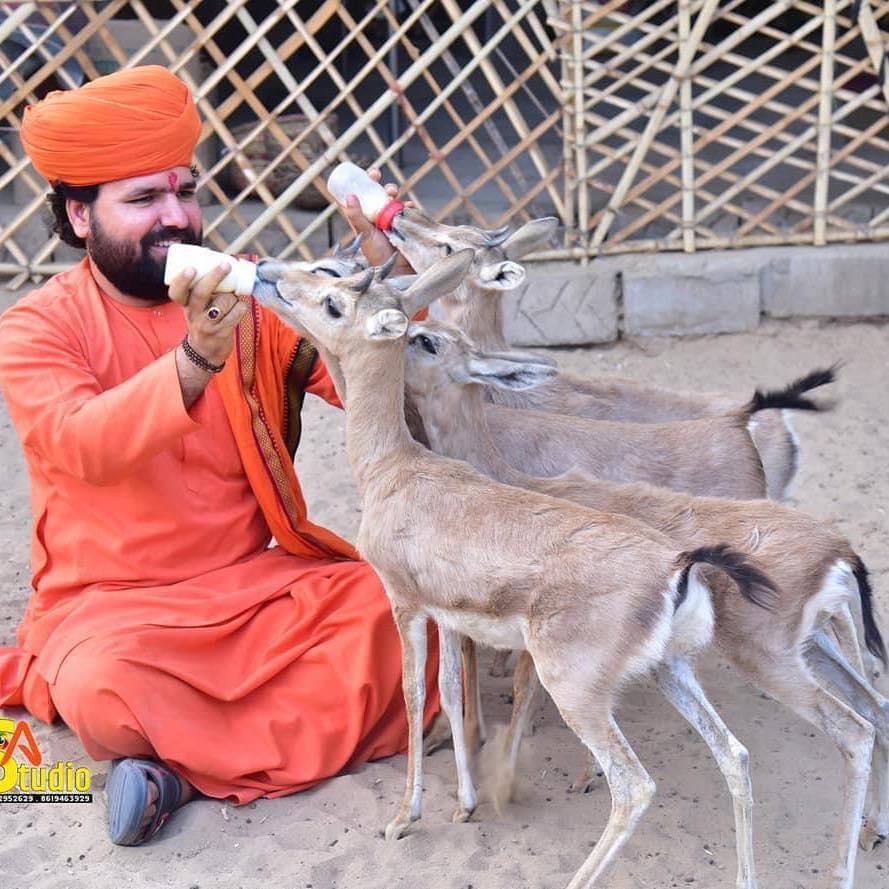 Swami Sachchidanand Aacharya – An Introduction.