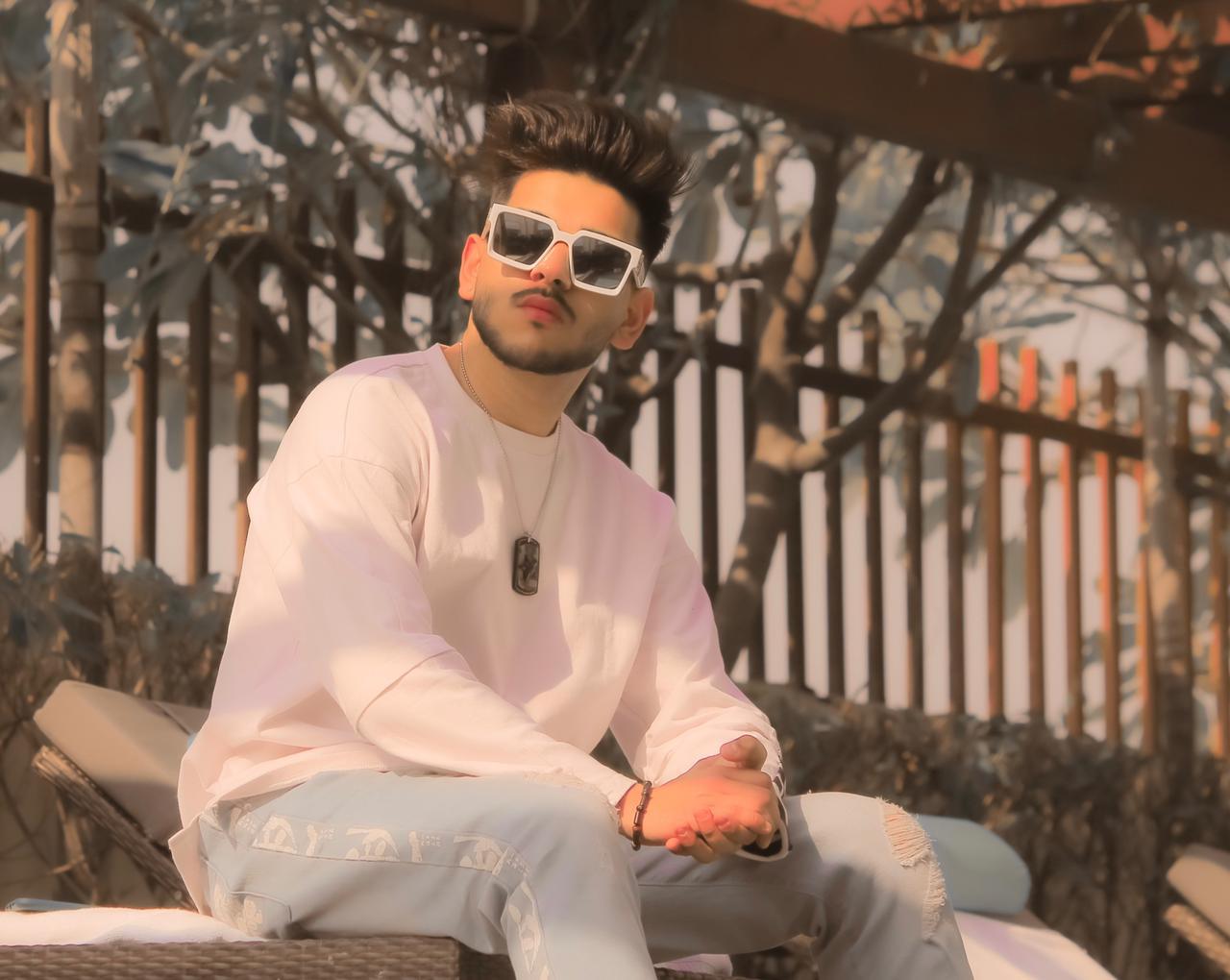 Meet the ace travel and lifestyle blogger of the country Himanshu Kohli a.k.a Befikre