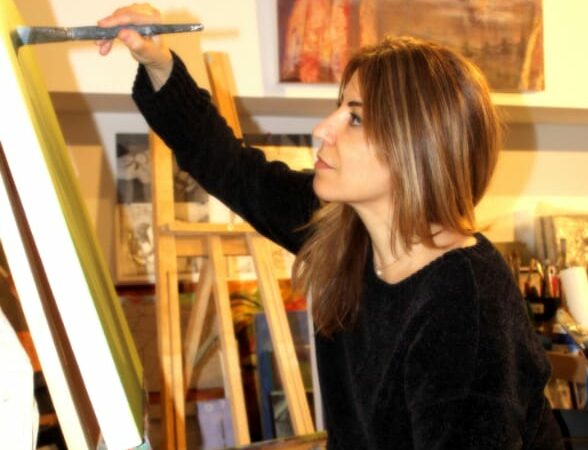 Meet Lina Faroussi, the Syrian Canadian artist raising the bar for others in the world of art.