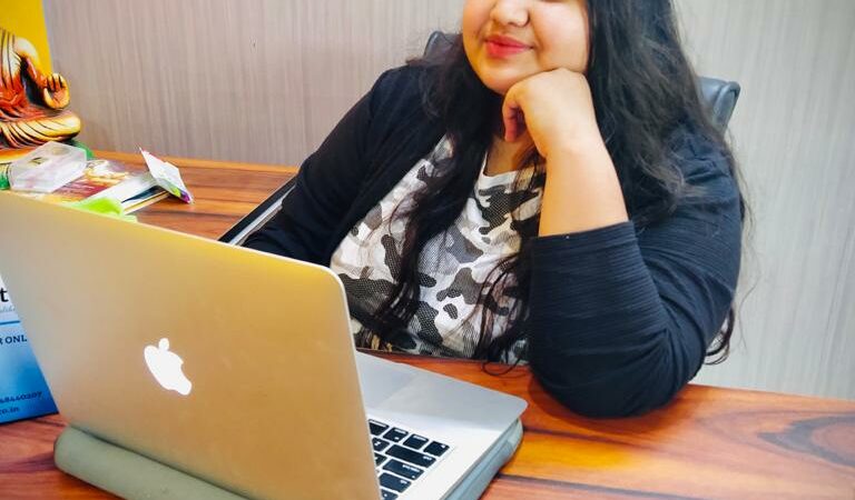 Ayushi Singh is an young Indian women Entrepreneur