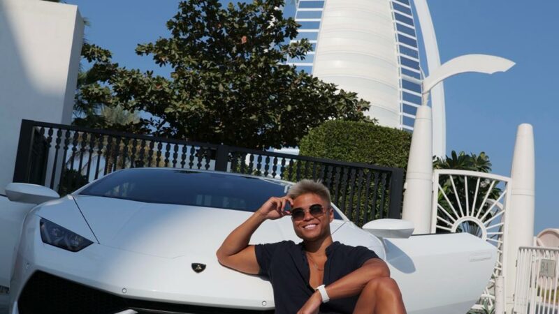 Duc Cuong Hoang: Determined to reach the top of the dropshipping game as a young professional and mentor to others.