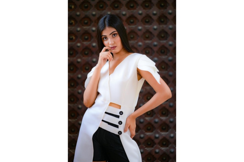 Simran Singh is Gearing up to Become a Model of Par Excellence || The Unstoppable Magazine