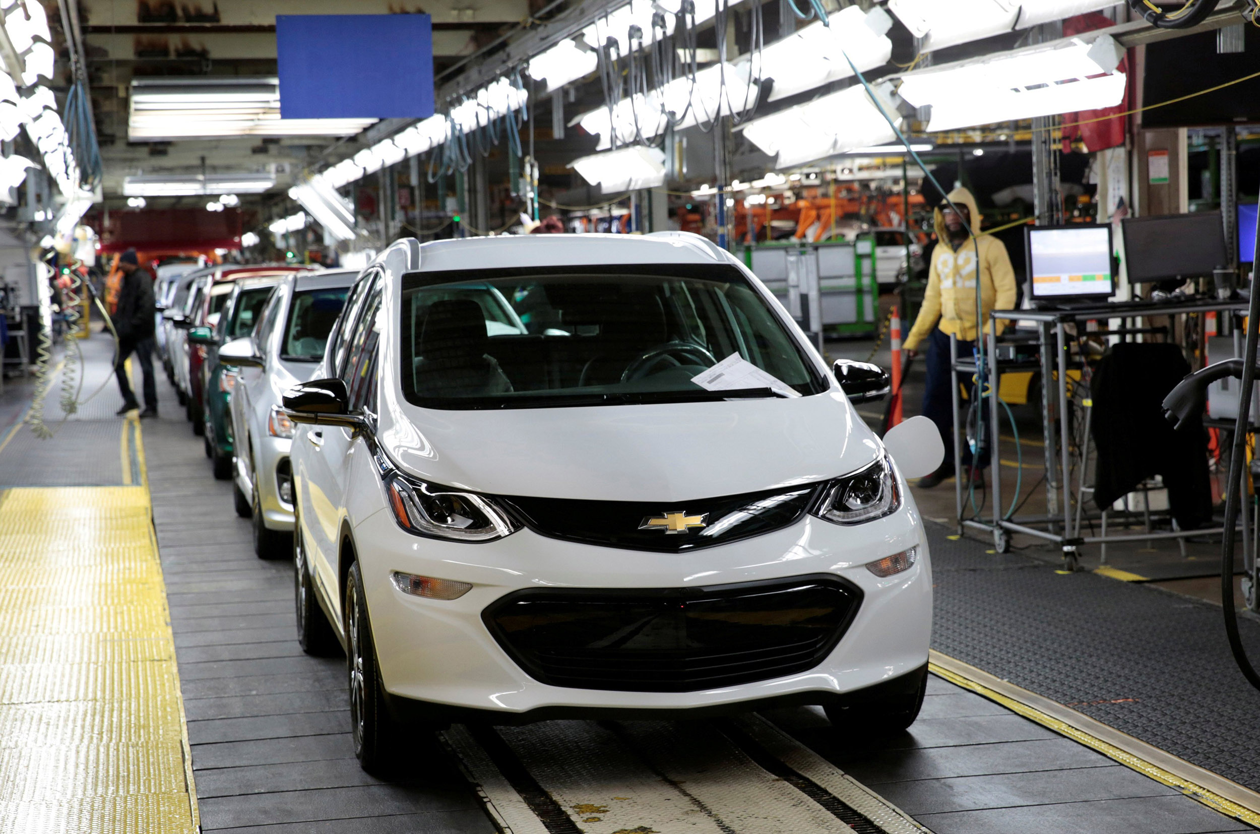 GM reviews all Chevrolet Bolt electric vehicles over fire hazard