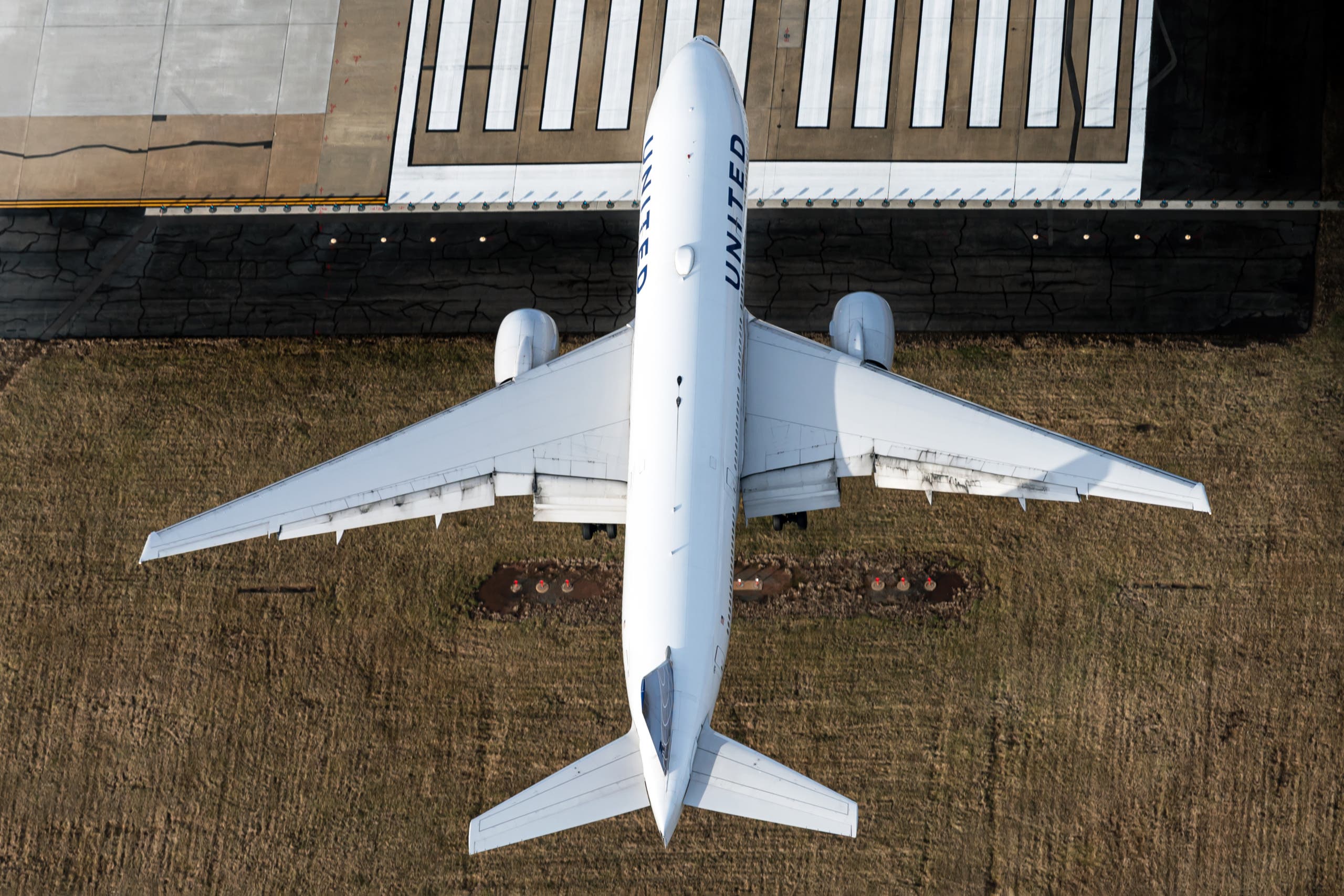 United Airlines’ PW Powered Boeing 777 May Be Grounded Until 2022