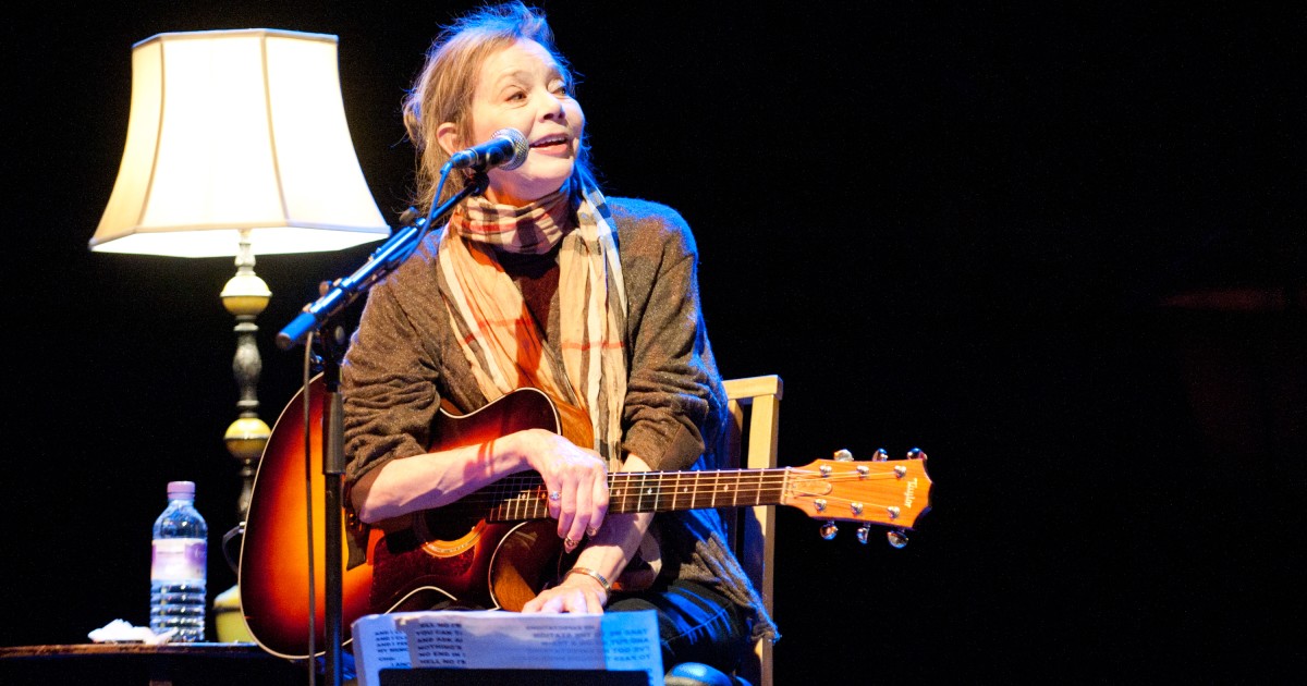 Nanci Griffith, Folk, and Country Singer-Songwriter Dies at 68