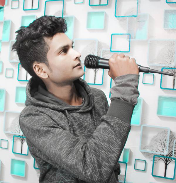 Siddharth Kumar Choudhary Is Now An Indian Multi-Talented Popular Musician From His Big Audience