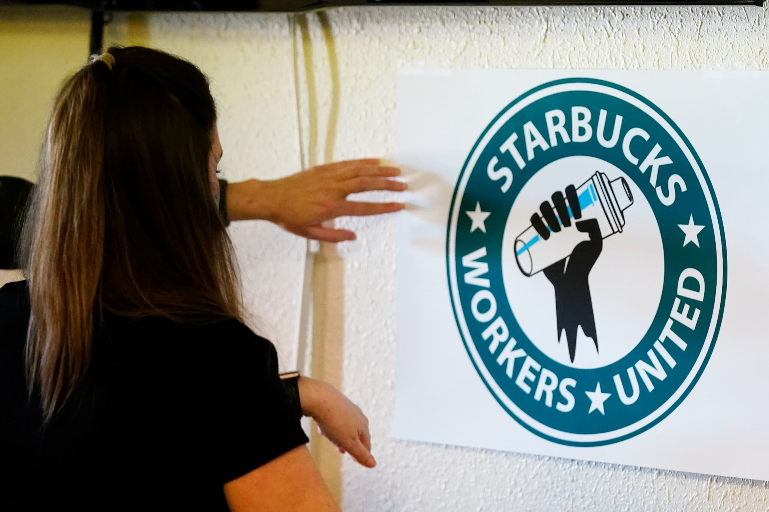 Starbucks cafe in  Arizona, Mesa votes to unionize, dealing a blow to the coffee chain