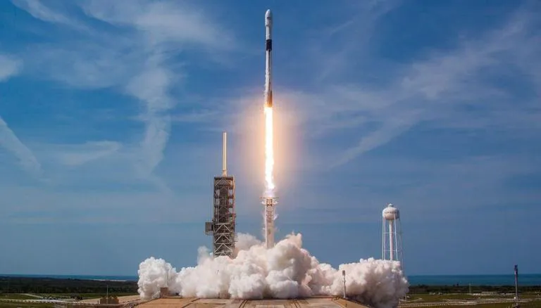 SpaceX launches Egyptian communications satellite, lands rocket on transport adrift