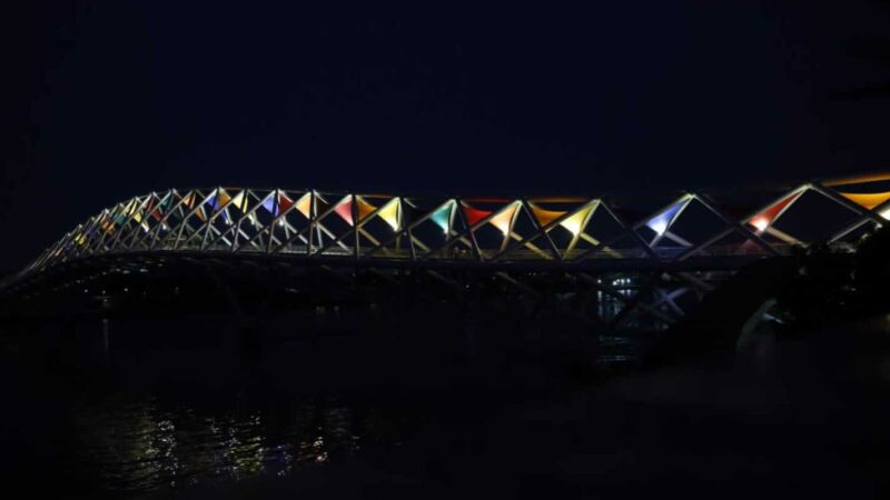 PM Modi will inaugurate “Atal Bridge,” a foot overbridge across the Sabarmati River.