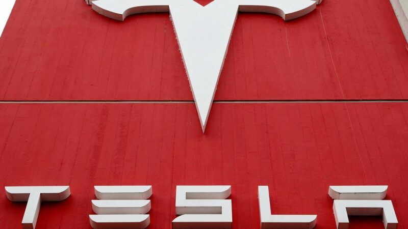 Tesla sets August 25 as trading day for three-for-one share split