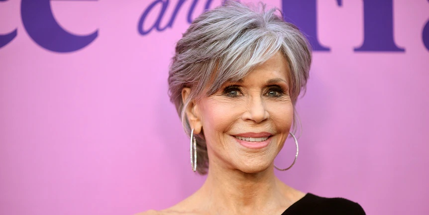 Jane Fonda reveals she has cancer and is doing well with chemotherapy.