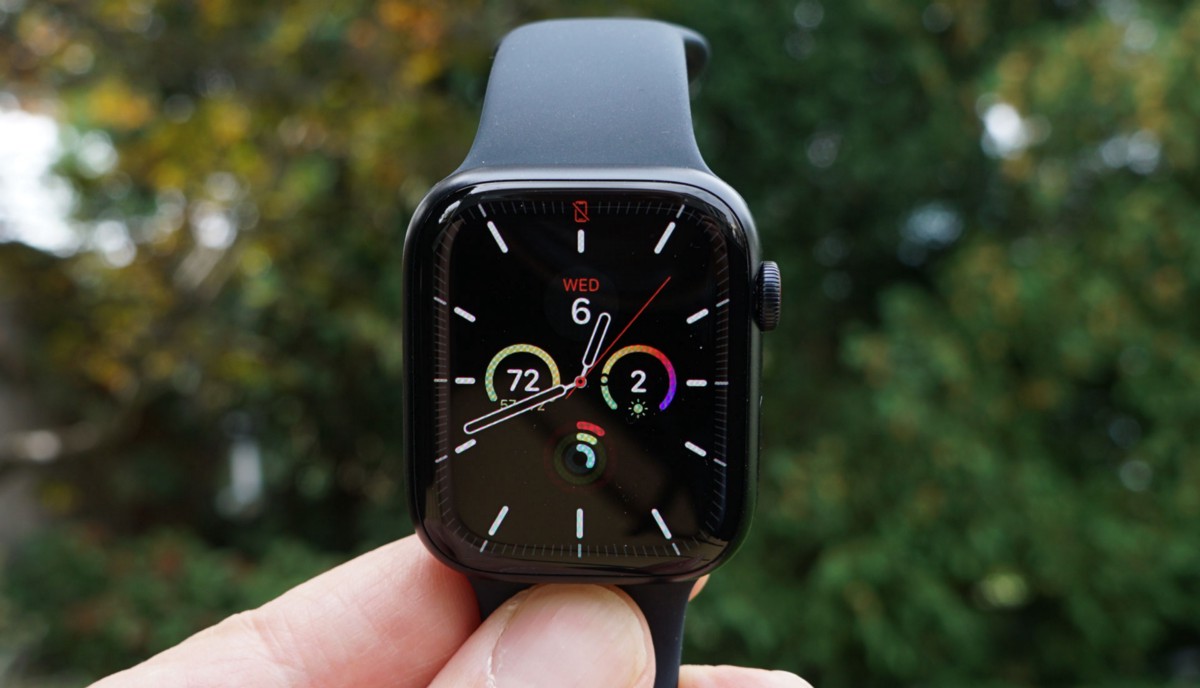 The Apple Watch Series 7 drops to $299 on Amazon