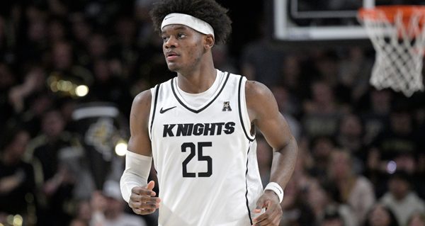 Taylor Hendricks, a freshman at UCF, has applied to the NBA draft - US