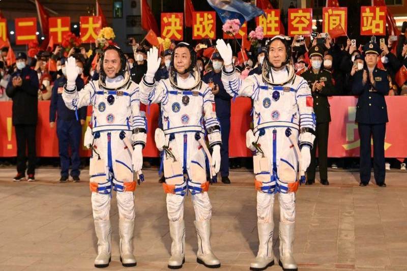 China sends a new three-person crew to the Tiangong space station