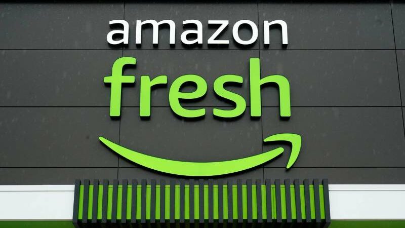 Amazon’s Grocery Delivery Launch: Quick Pickups and Reasonably Priced Options Change the Rules