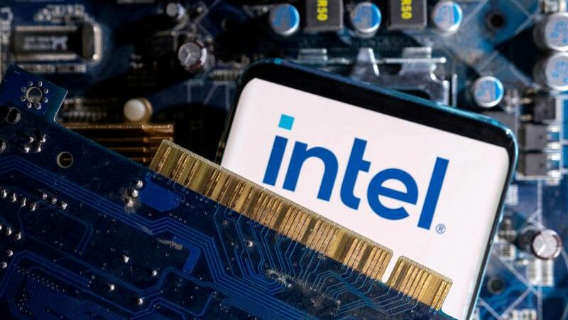 Launch of Next-Gen Processors, Accelerators, and Semiconductor Milestones for Future Domination Intel’s AI Revolution