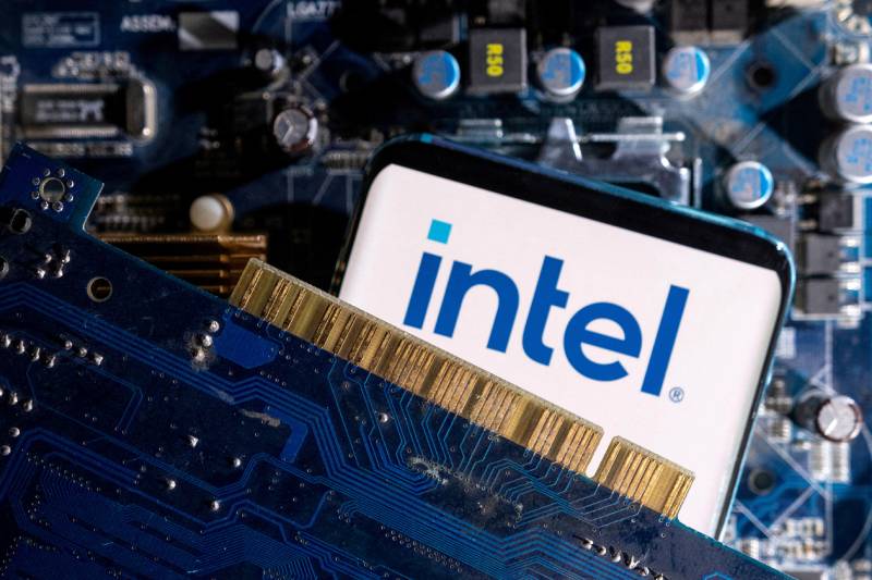 Launch of Next-Gen Processors, Accelerators, and Semiconductor Milestones for Future Domination Intel’s AI Revolution