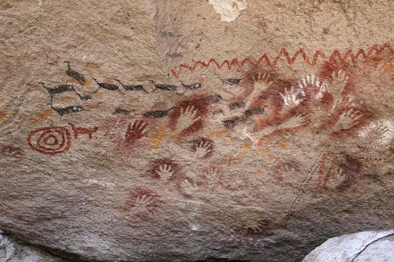 Hallan arte rupestre de 8.200 años de antigüedad en la Patagonia argentina