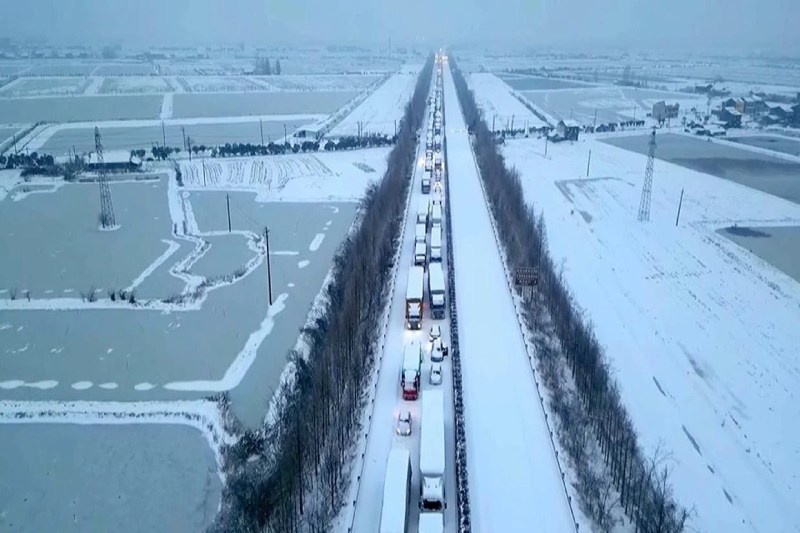 China’s Lunar New Year Travel is Halted by Snow