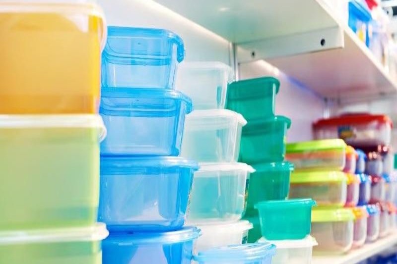 Doctors Warn That “Everywhere Chemicals” in Plastic Food Containers and More are Connected to Preterm Births