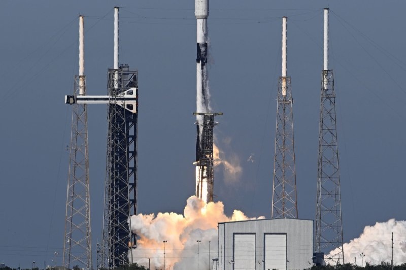 Indonesian Satellite Launched by SpaceX from Cape Canaveral on a Falcon 9 Rocket