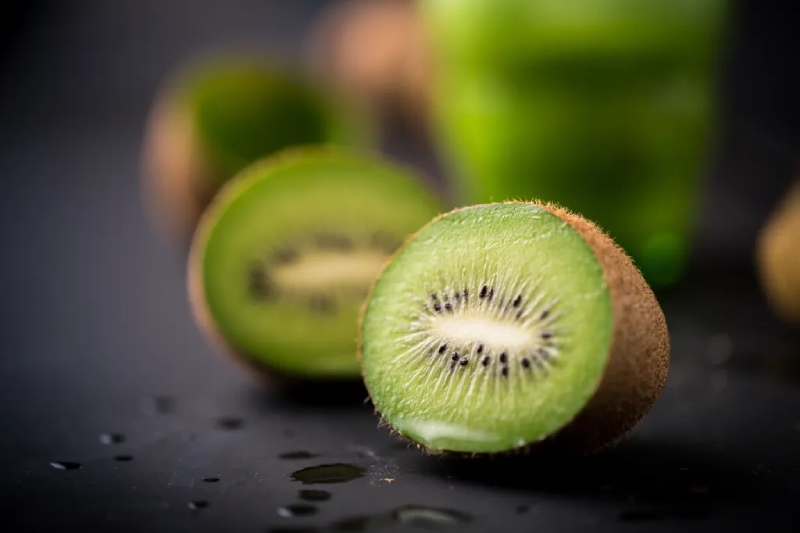 Kiwis can Improve Your Mood Considerably in as Little as Four Days