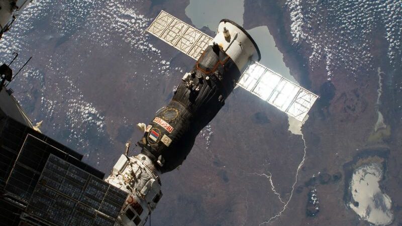 Progress 87 Rolls onto the International Space Station as a Cargo Ship