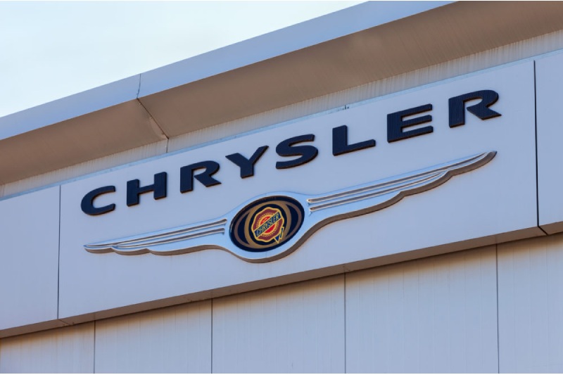 Chrysler is Recalling 286,000 Cars due to Airbag Issues