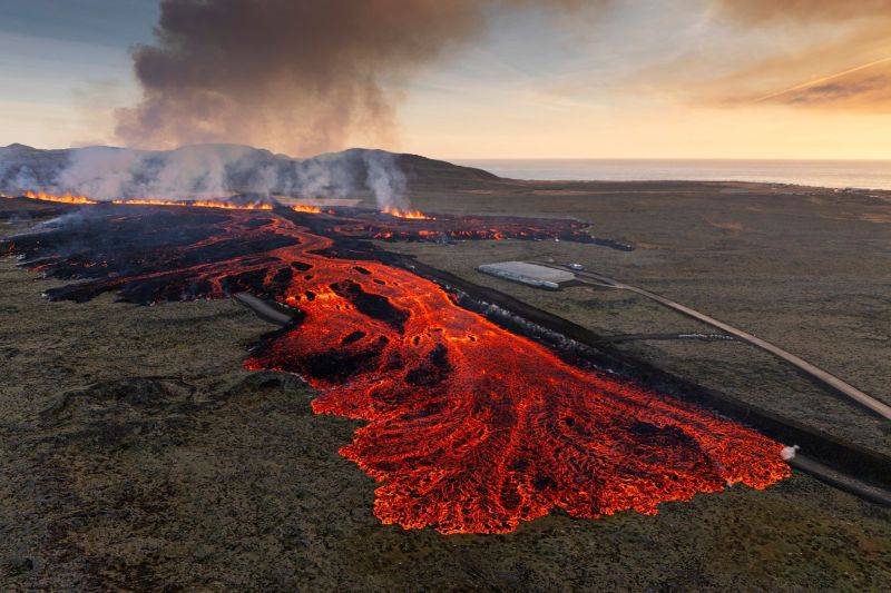 Iceland Experiences Fewer Earthquakes when the Risk of a Volcanic Explosion Decreases