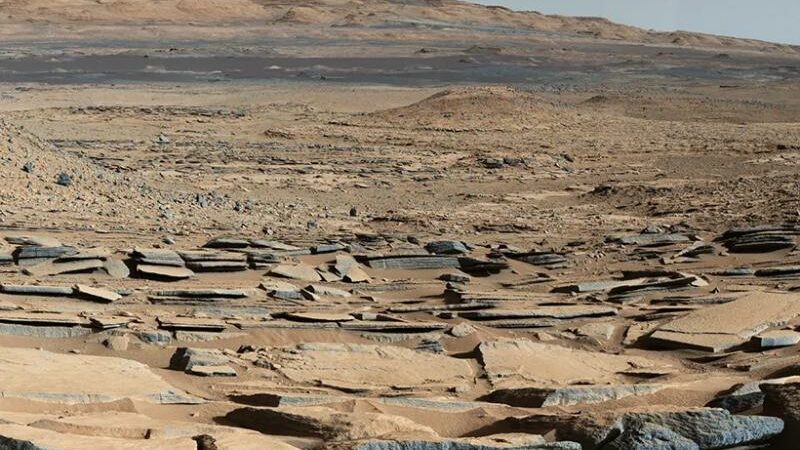 NASA’s Curiosity Looks for New Indications Regarding the Ancient Water on Mars