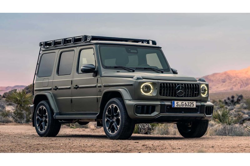 New Mercedes G-Class Features a “Transparent” Hood and More Power