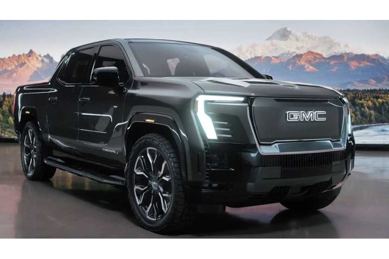 440-Mile Range and CrabWalk Available in the 2024 GMC Sierra EV