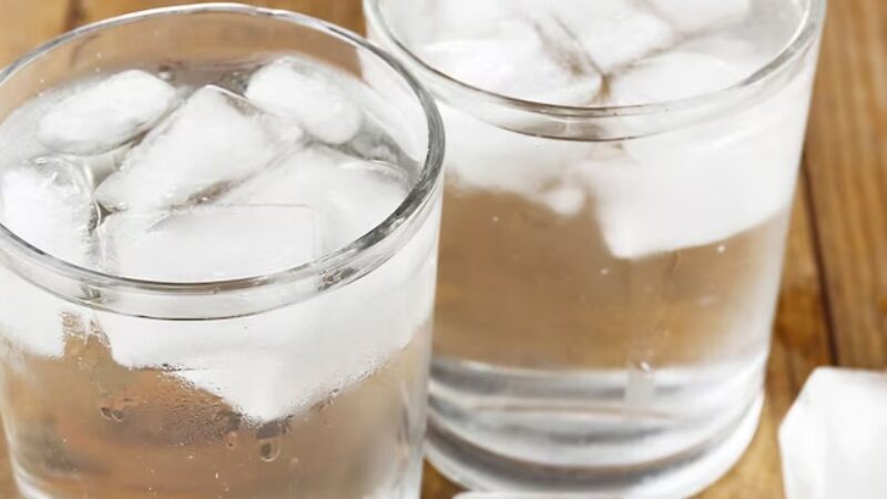 5 Negative Consequences Of Summertime Cold Water Drinking