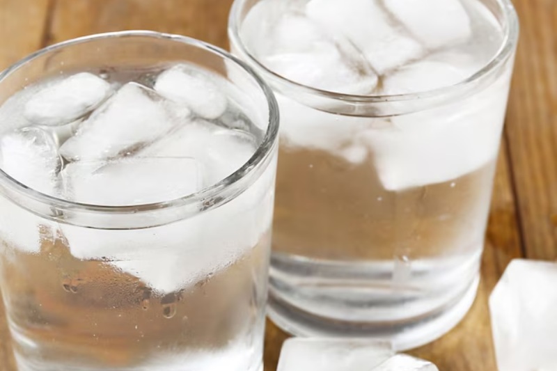 5 Negative Consequences Of Summertime Cold Water Drinking