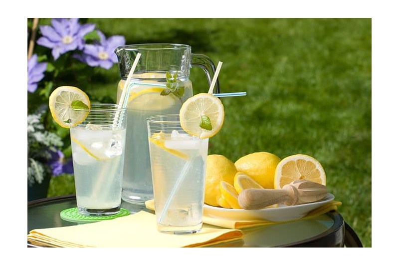 Summertime Lemonade: 5 Ways It Keeps You Refreshed And Nourished