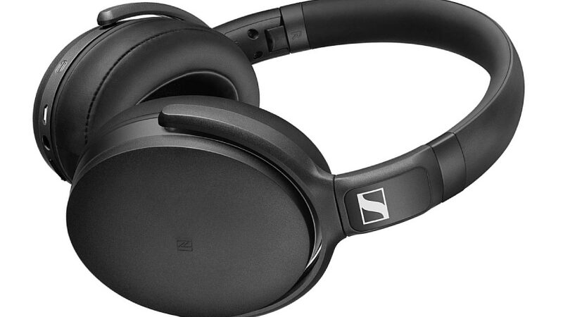 Sennheiser HD 620S Headphones Were Released; They Have 42mm Drivers and Are Cozy to Wear